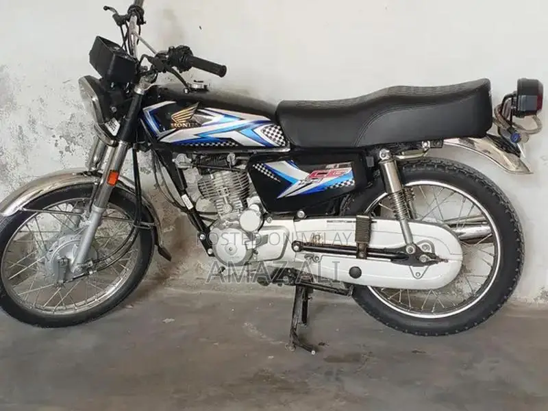 Honda 125 SE Motorcycle - 2024 Model Single Cylinder Bike