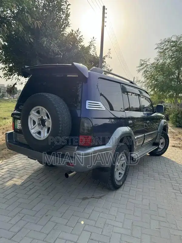 Toyota Pardo TZ 4x4 SUV with 1KZ Engine - Full Options