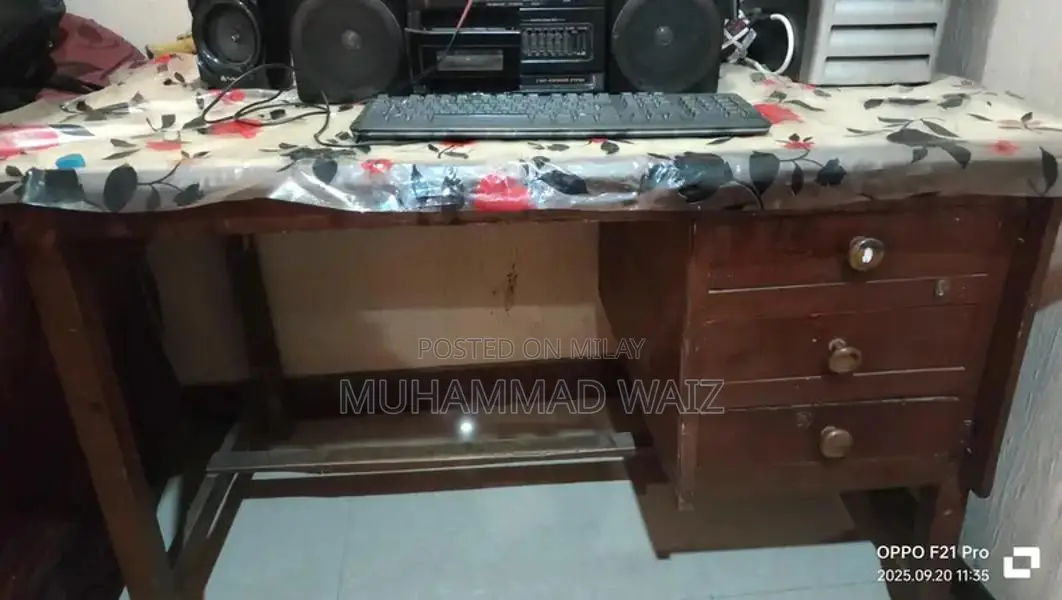 Solid Wood Computer Desk with Storage Drawers