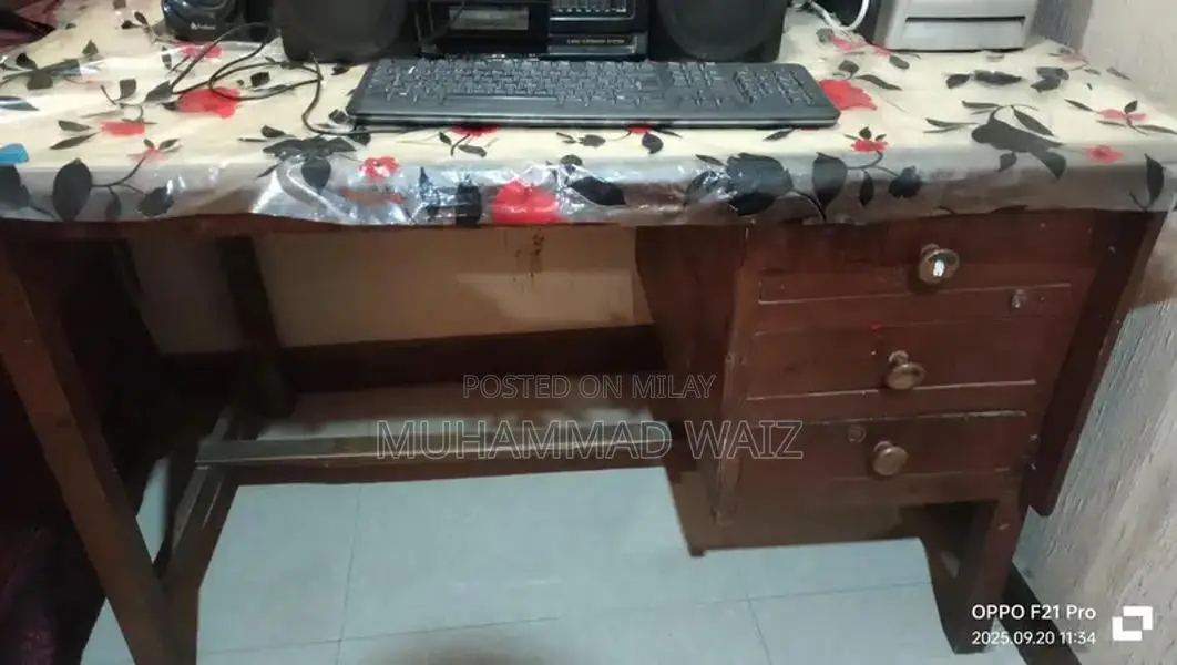 Solid Wood Computer Desk with Storage Drawers