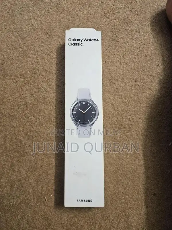 Samsung Galaxy Watch 4 Classic Smartwatch - 42mm White GPS Fitness Tra