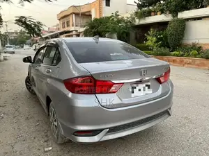Honda City Aspire 1.5 CVT Sedan - Automatic Transmission