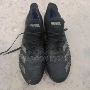 Photo - Adidas Predator Demonskin Football Studs - US Size 10