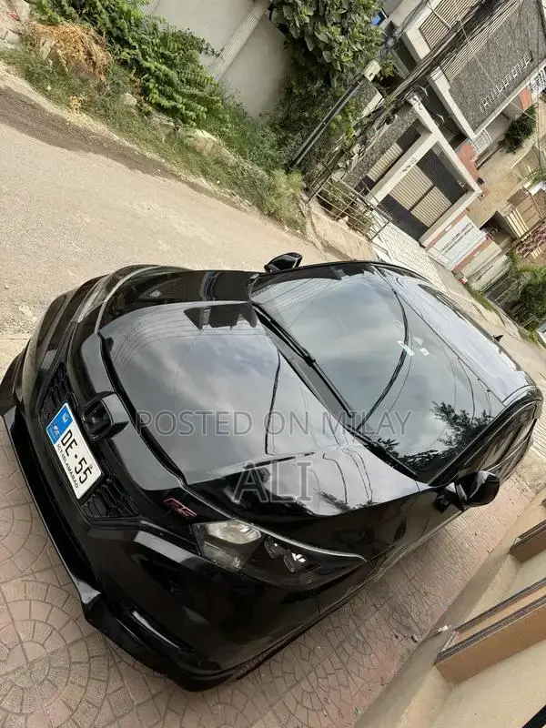 2016 Honda Vezel RS Compact Crossover SUV