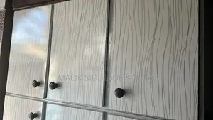 Modern Kitchen Cabinets - Solid Wood, Custom Design & Storage