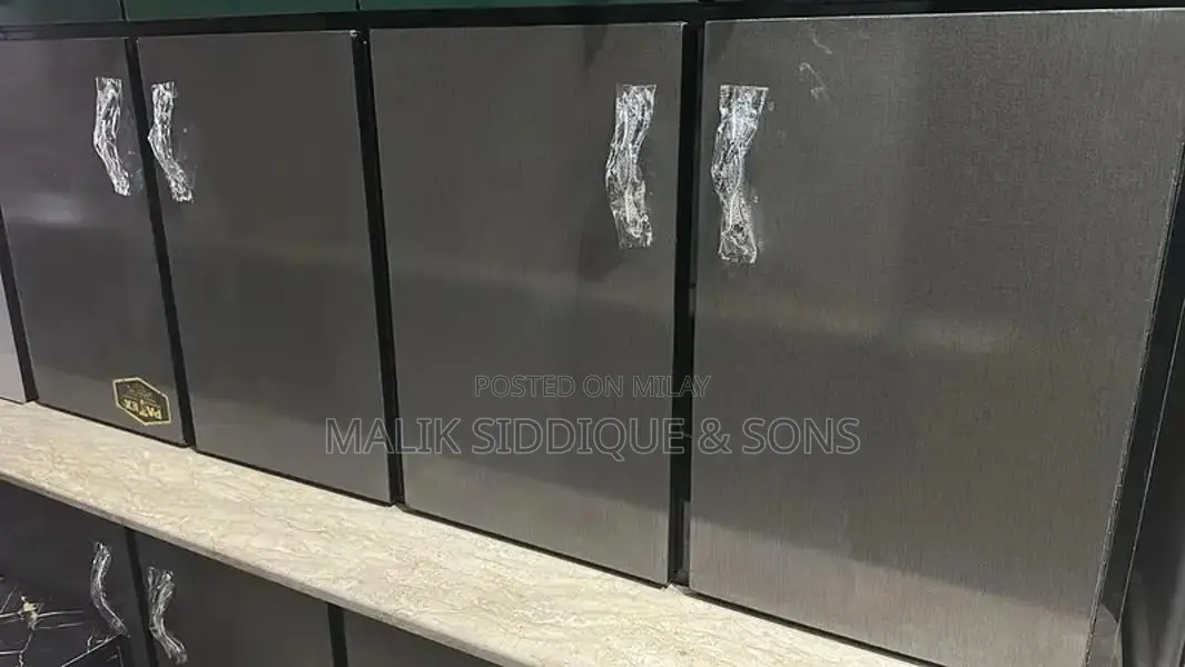 Modern Kitchen Cabinets - Solid Wood, Custom Design & Storage