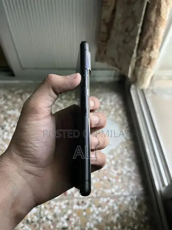 Google Pixel 7 5G Smartphone - 8GB RAM, 128GB Storage