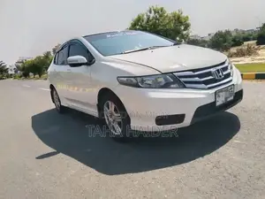 Photo - Honda City 2016 Sedan - 1300cc Manual Transmission