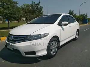 Honda City 2016 Sedan - 1300cc Manual Transmission