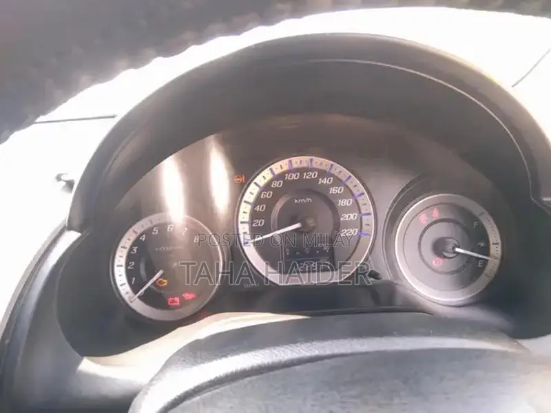 Honda City 2016 Sedan - 1300cc Manual Transmission