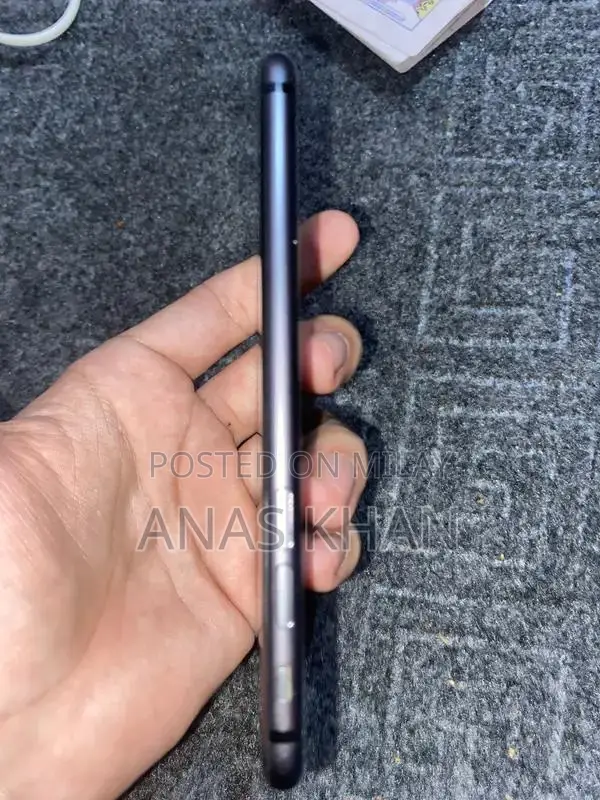 Apple iPhone 8 Smartphone - Non PTA Unlocked Model