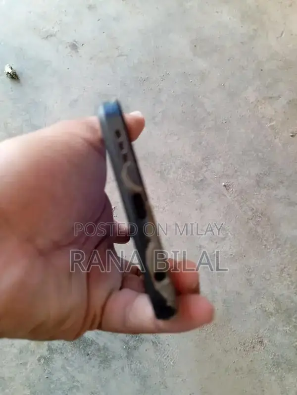 Oppo A18 Smartphone in Good Condition with Original Accessories