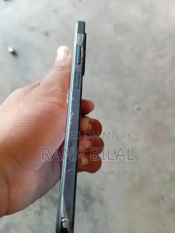 Oppo A18 Smartphone in Good Condition with Original Accessories