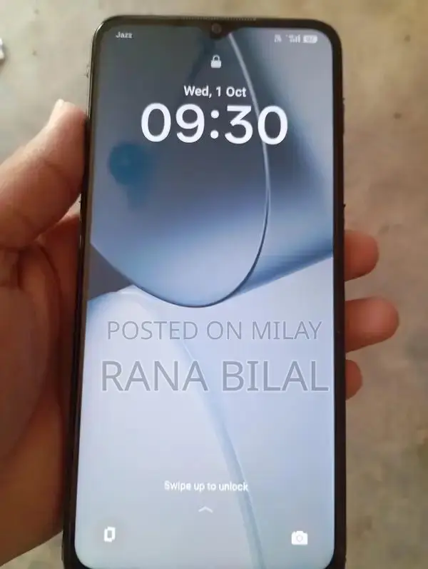 Oppo A18 Smartphone in Good Condition with Original Accessories