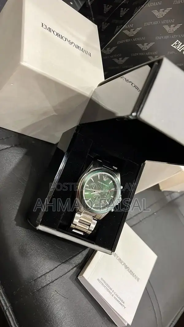 Emporio Armani Men's Classic Analog Wristwatch AR6090 Model