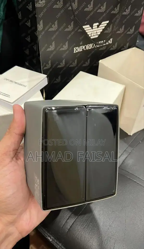 Emporio Armani Men's Classic Analog Wristwatch AR6090 Model