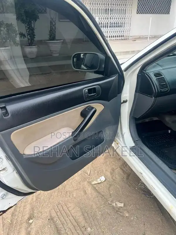 Honda Civic Prosmetic 2001 Sedan - Reliable Compact Car