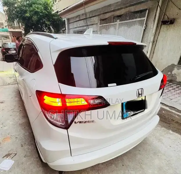 Honda Vezel Z Sensing Compact Crossover SUV