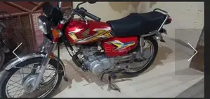 Photo - Honda 125 Motorcycle - Red Model