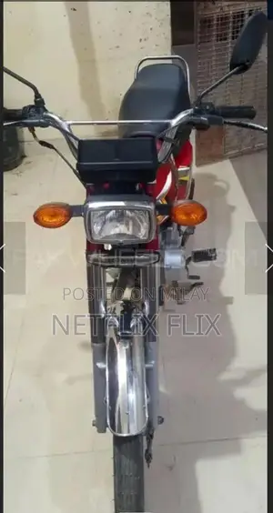 Honda 125 Motorcycle - Red Model