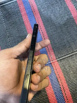 Apple iPhone 15 JV Smartphone 128GB Water Resistant