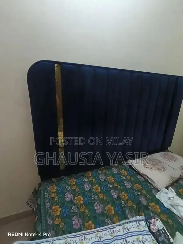 Lightly Used Queen Bed - Great Condition