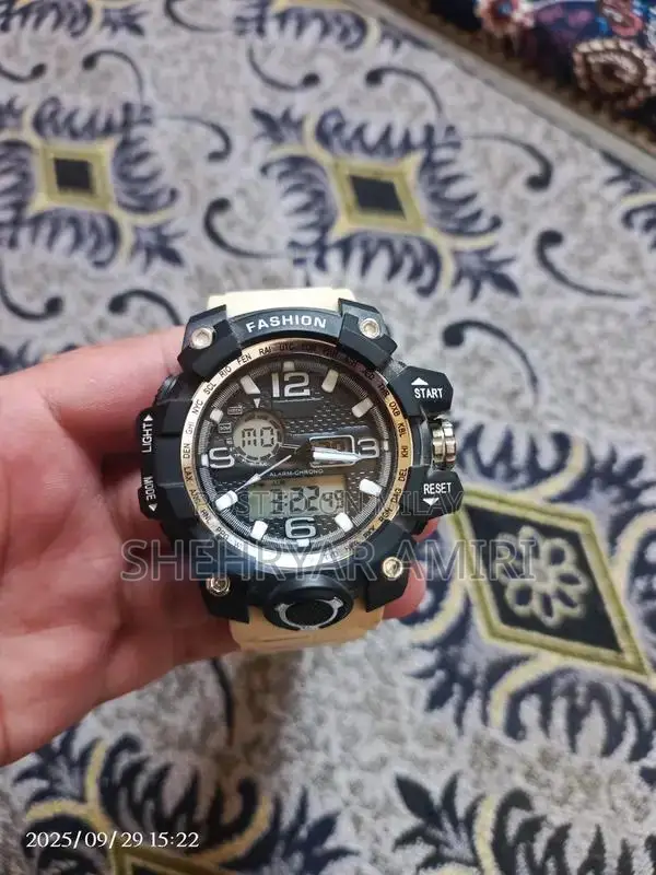 Two Brand New Stylish Watches for Sale - Elegant Timepiece Collection