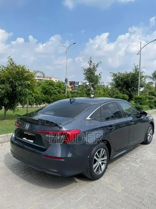 2022 Honda Civic Standard Sedan - Low Mileage, Clean Condition