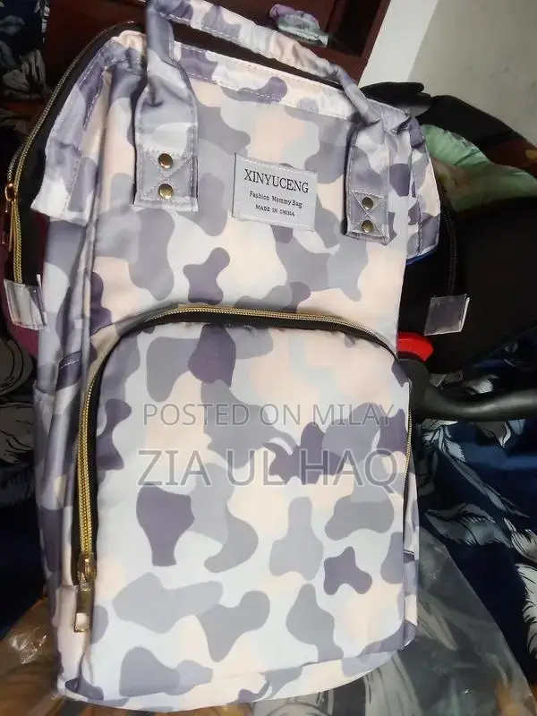 Multipurpose Waterproof Baby Diaper Backpack with Separate Storage Poc