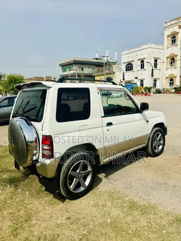 Mitsubishi Pajero Mini 660 Turbo 4x4 Compact SUV