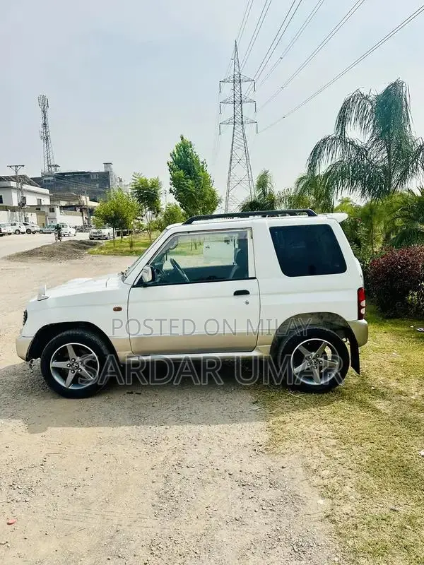Mitsubishi Pajero Mini 660 Turbo 4x4 Compact SUV
