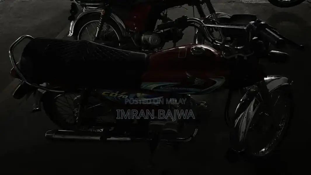 Honda 70 Motorcycle - Original Condition Low Mileage