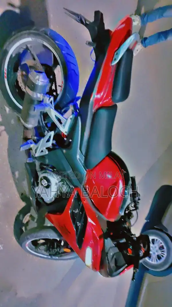 Leo 200cc Sport Motorcycle with Disc Brakes