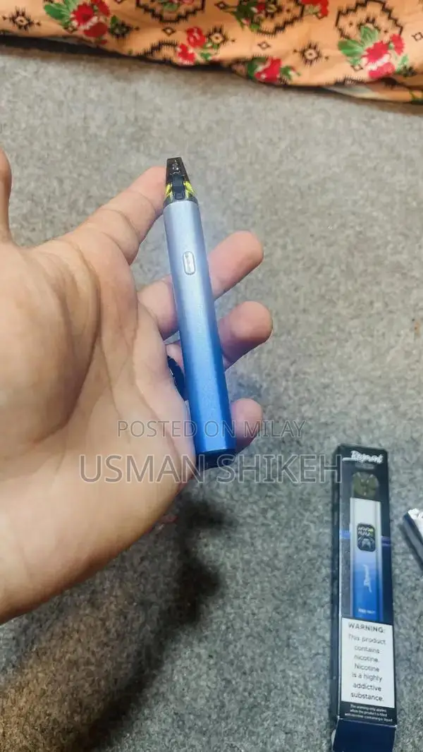 Oxva Swift Vaping Device - Compact 30W Portable Pod System