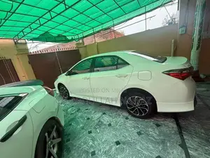 Toyota Corolla Altis Grande 1.8 Sedan - Excellent Condition