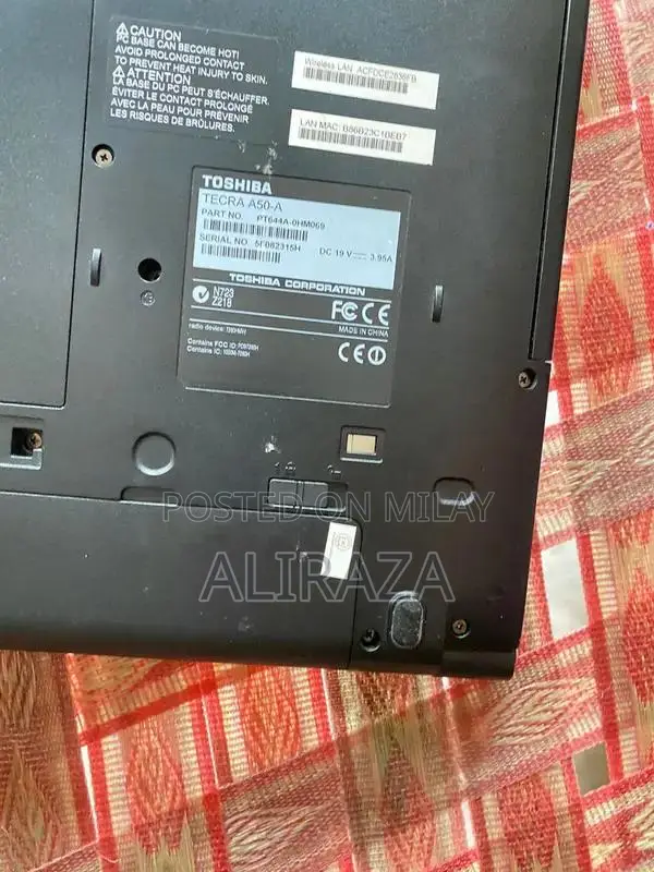 Toshiba Laptop - Sleek and Powerful Portable Computer