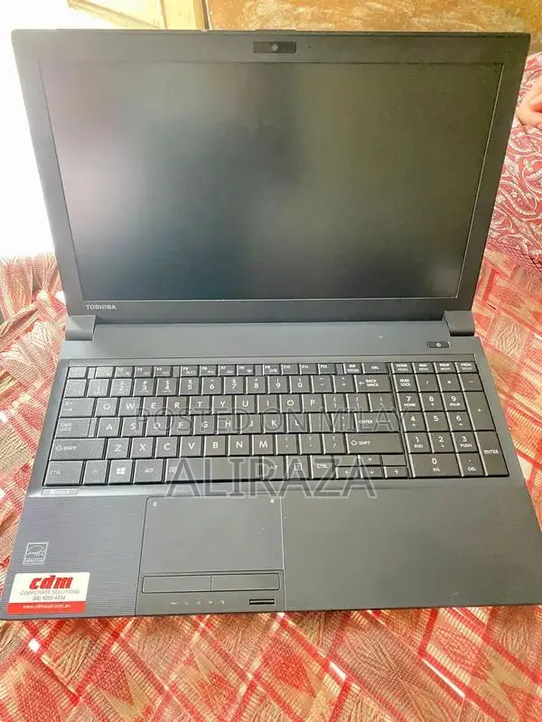 Toshiba Laptop - Sleek and Powerful Portable Computer