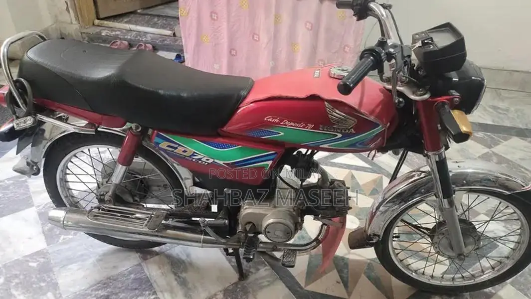 Honda CD 70 Classic Motorcycle - 2018 Model