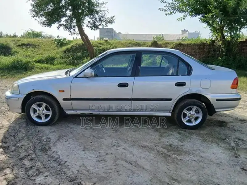 Honda Civic EXi 1998 Manual Sedan - Lahore Registered