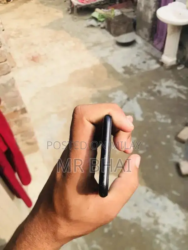 Apple iPhone SE 2020 Budget-Friendly Smartphone