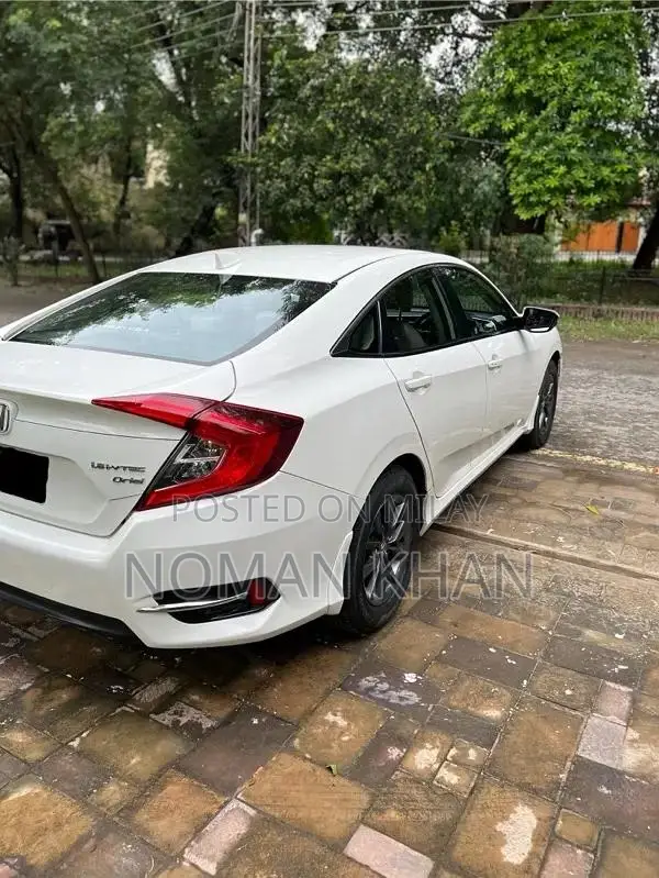 Honda Civic VTi Oriel Prosmatec Sedan 2021