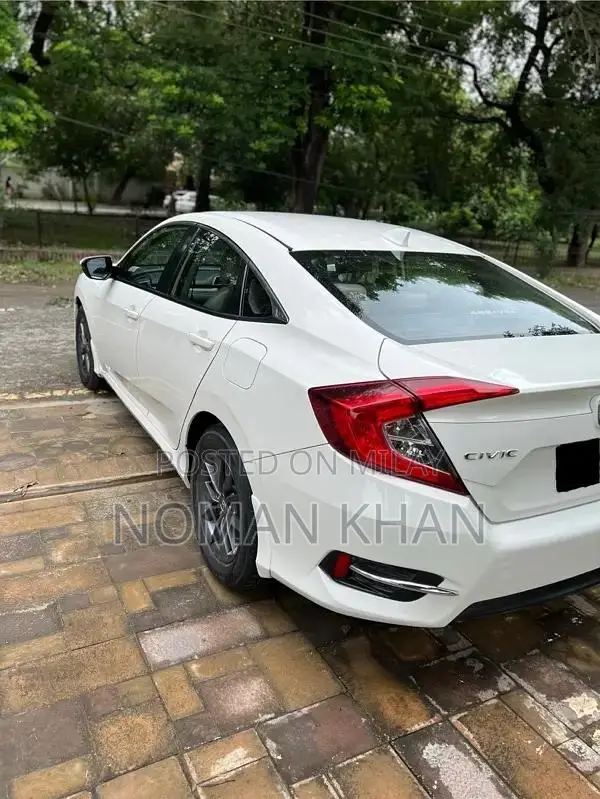 Honda Civic VTi Oriel Prosmatec Sedan 2021