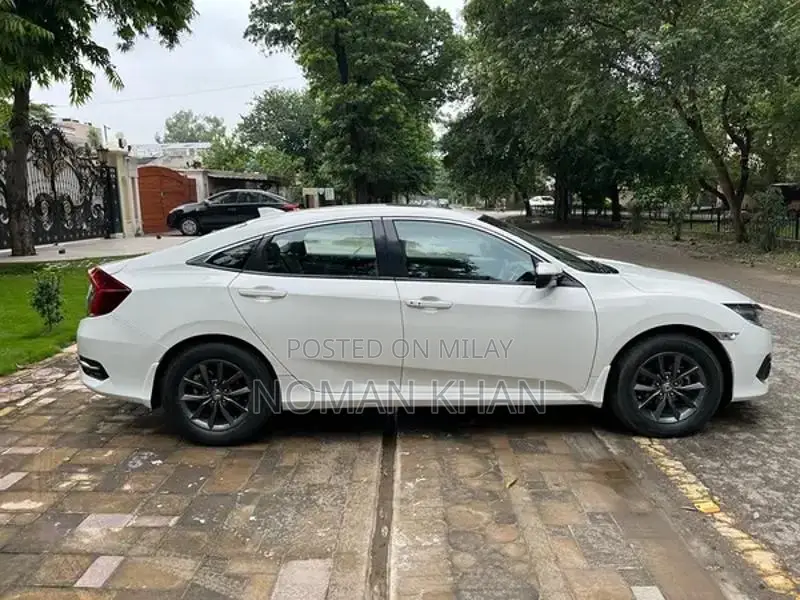 Honda Civic VTi Oriel Prosmatec Sedan 2021