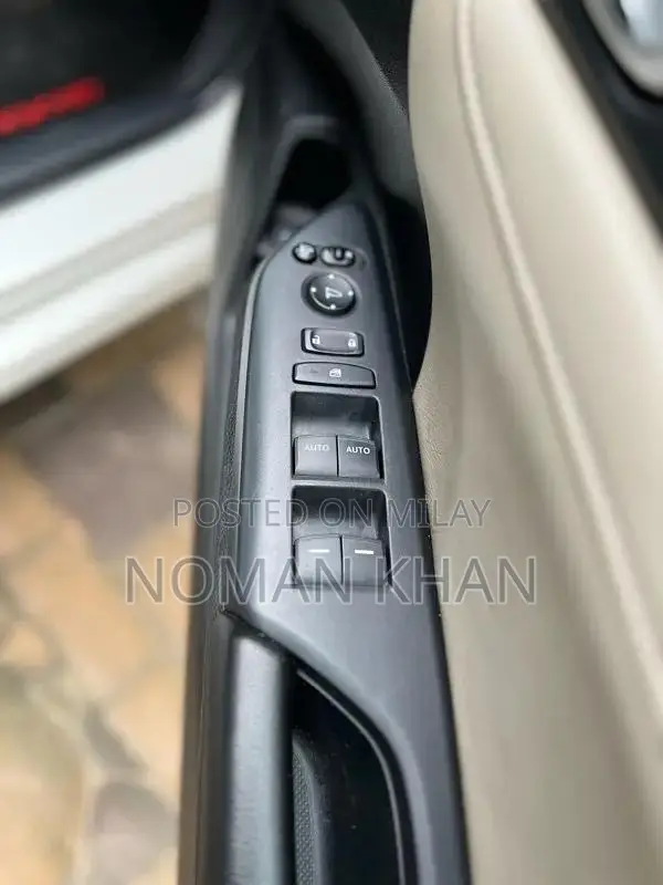 Honda Civic VTi Oriel Prosmatec Sedan 2021