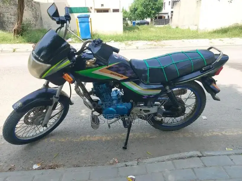 Honda Japanese Speed Motorcycle - Powerful Performance Bike