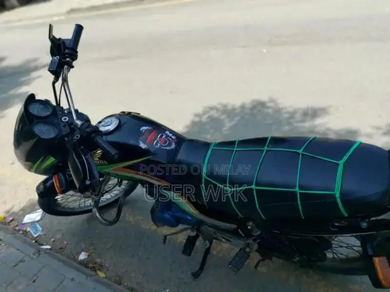 Honda Japanese Speed Motorcycle - Powerful Performance Bike