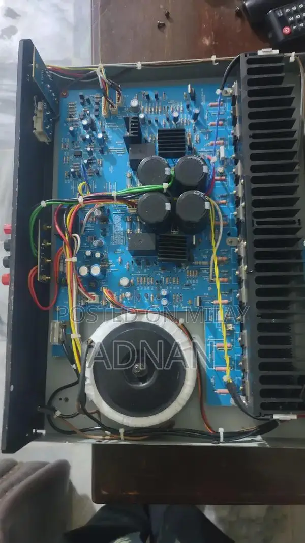 Niles SI-275 High-Power Stereo Amplifier