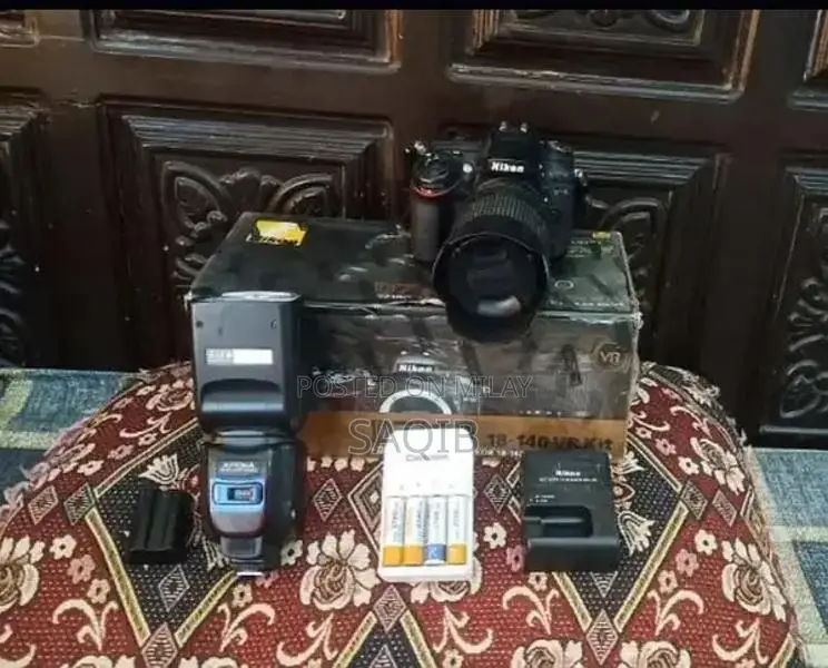 Nikon D7100 DSLR Digital Camera Professional Photography Equipment