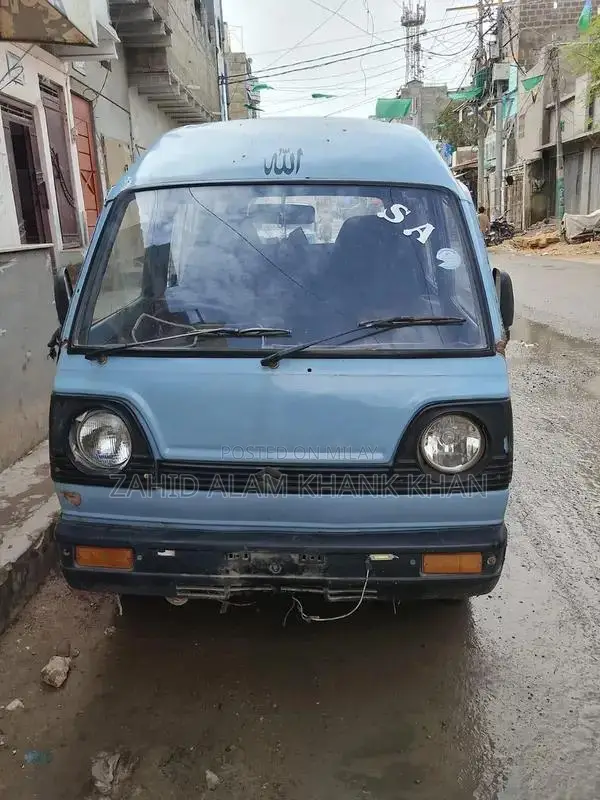 Hairoof 1987 Model Sedan - Reliable Vehicle