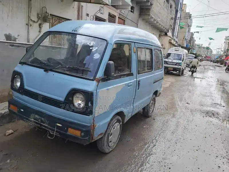 Hairoof 1987 Model Sedan - Reliable Vehicle